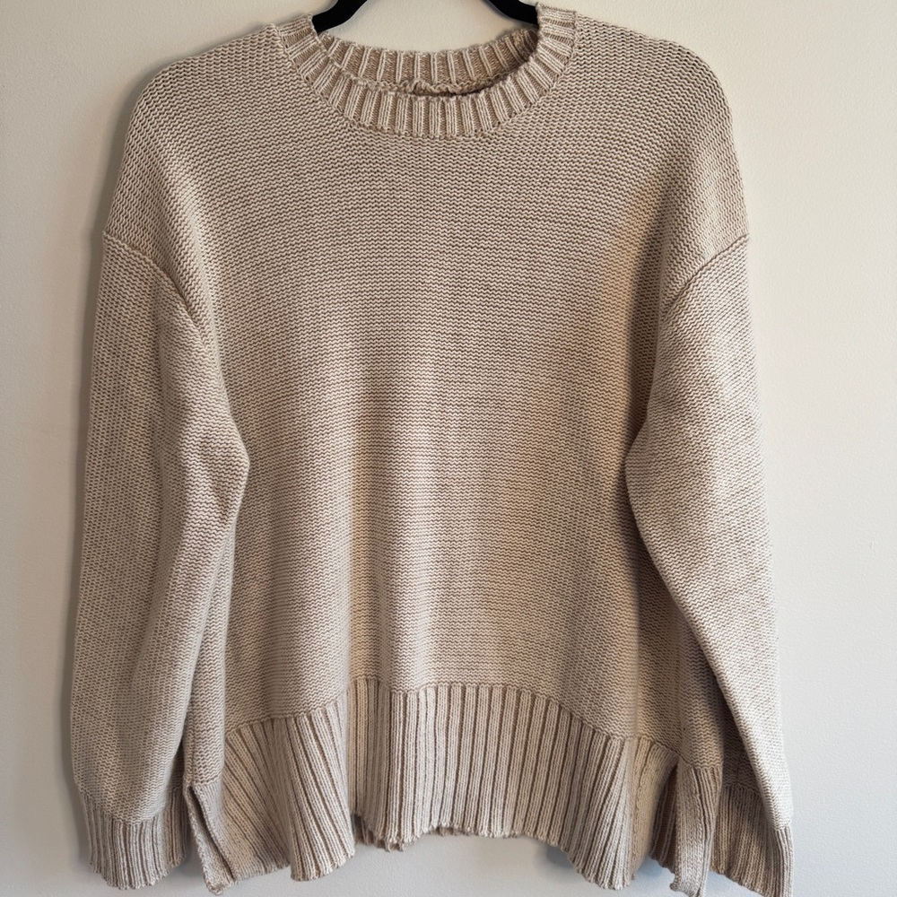 American Eagle Women’s Beige Crew Neck Sweater Chunky Knit Size Large